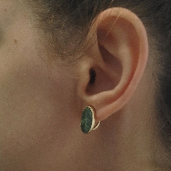 Vintage Curtis dce 14K Gold Filled Green Jade Screwback Earrings - Picture 14 of 14